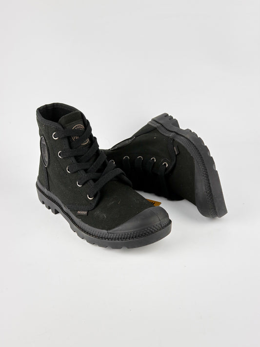 Palladium Pampa Mid Black