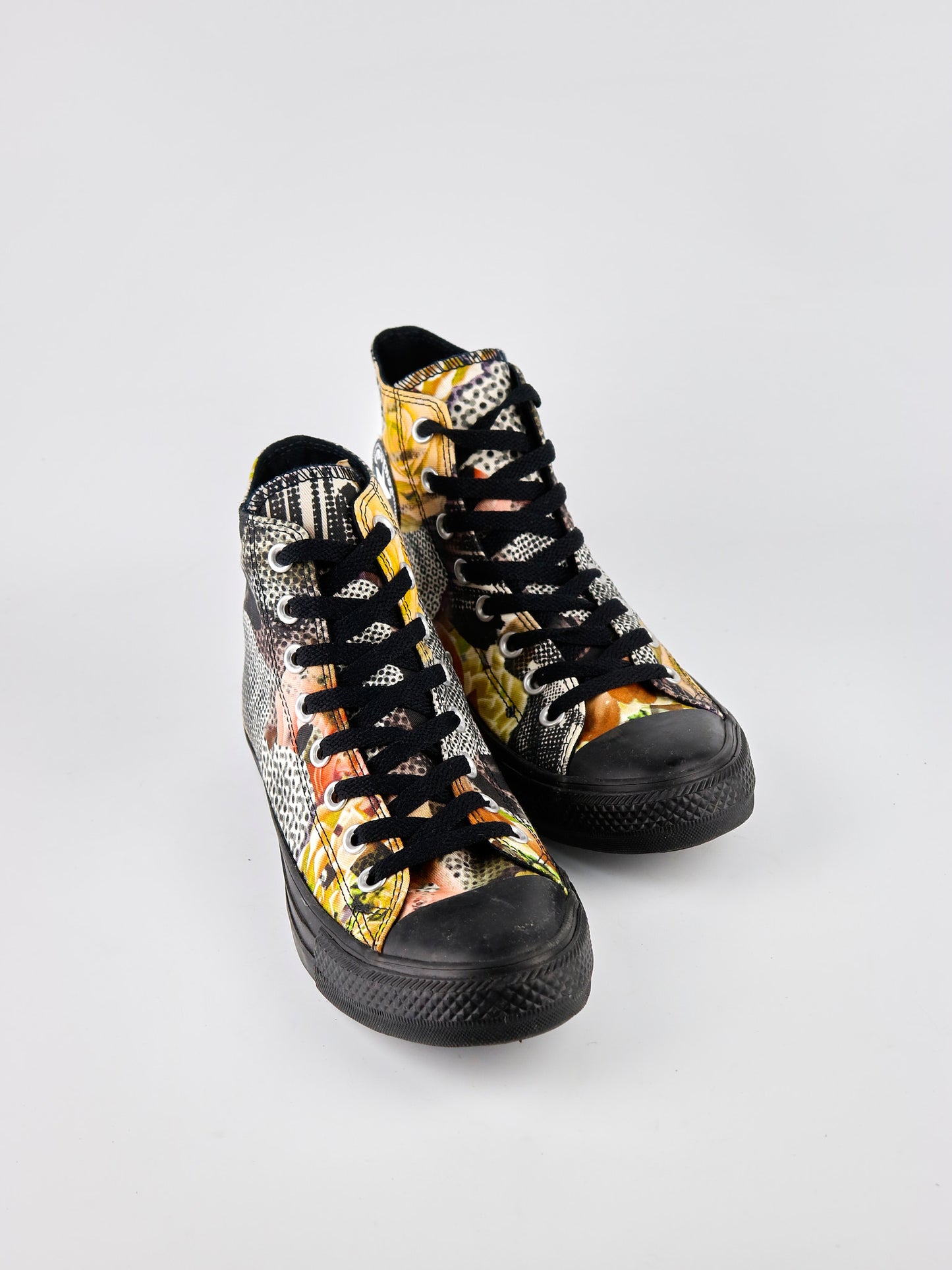 Converse Chuck Taylor Digital Flowers