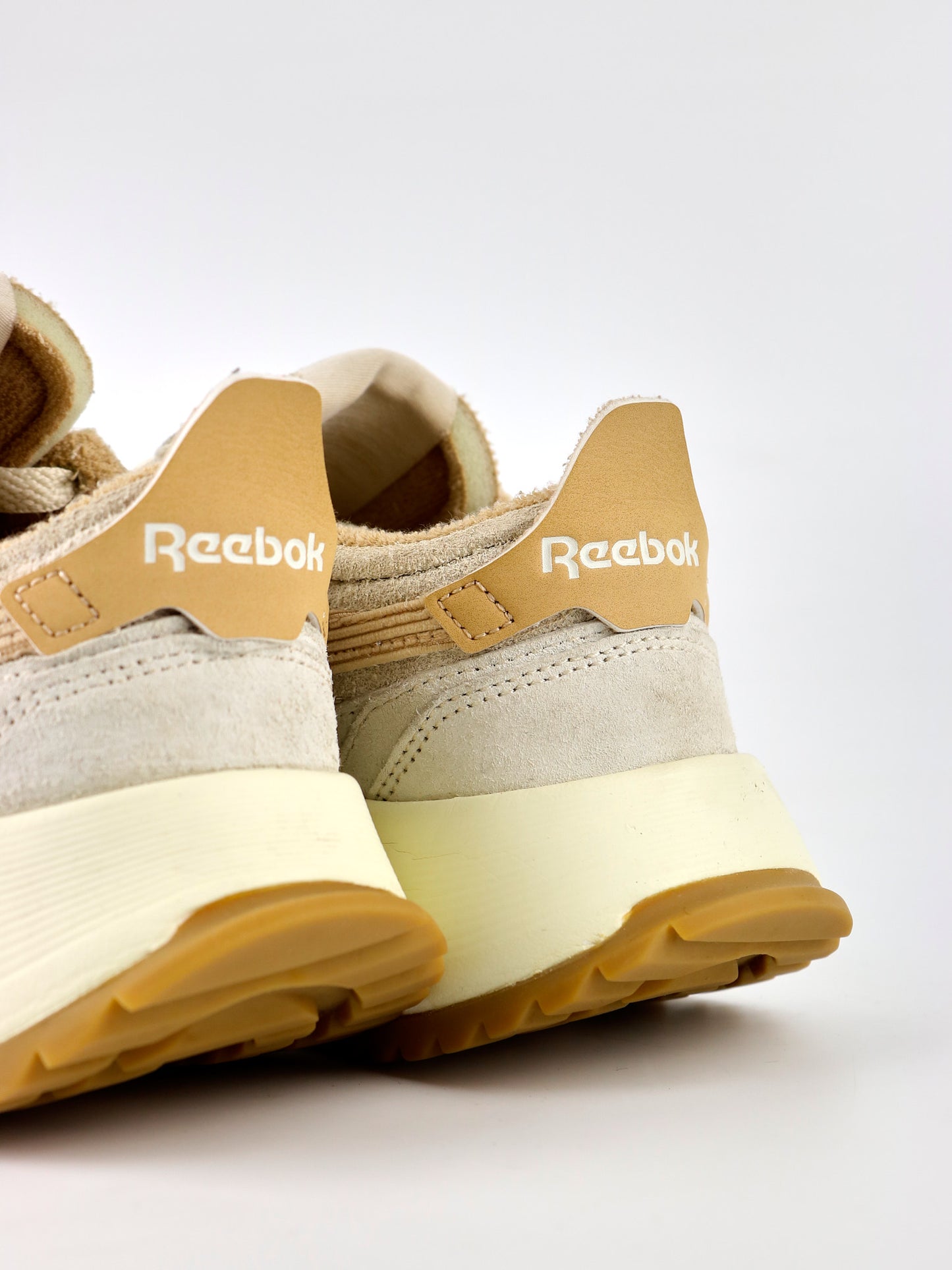 Reebok Classic Legacy Beige