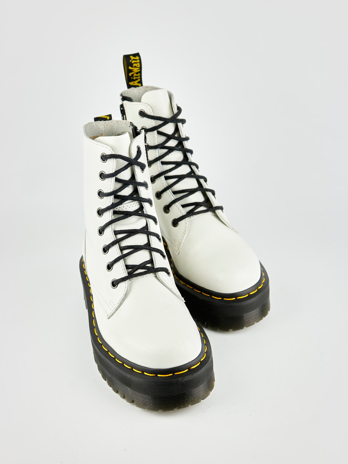 Dr. Martens Jadon Smooth White