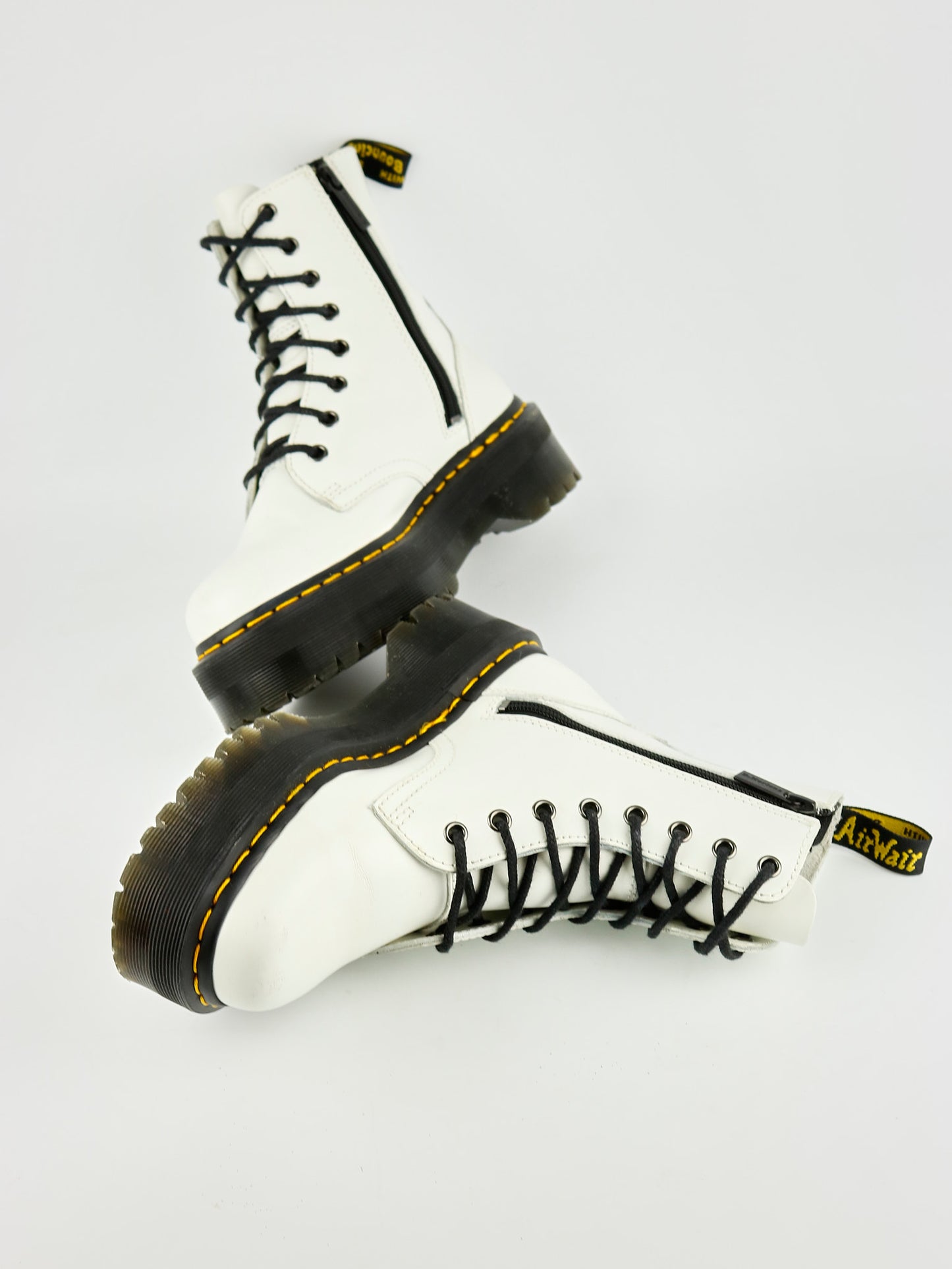 Dr. Martens Jadon Smooth White