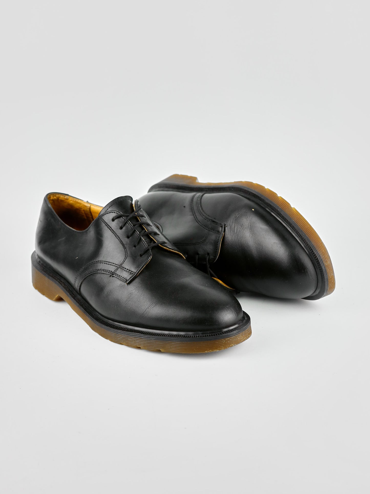 Dr. Martens AW501 Black Made in England