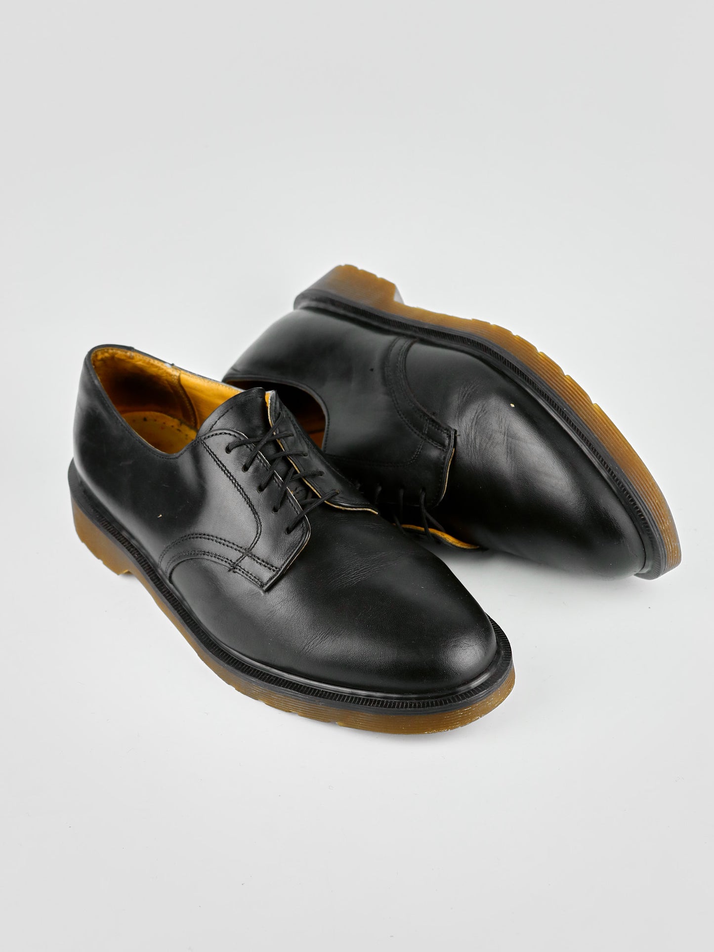 Dr. Martens AW501 Black Made in England