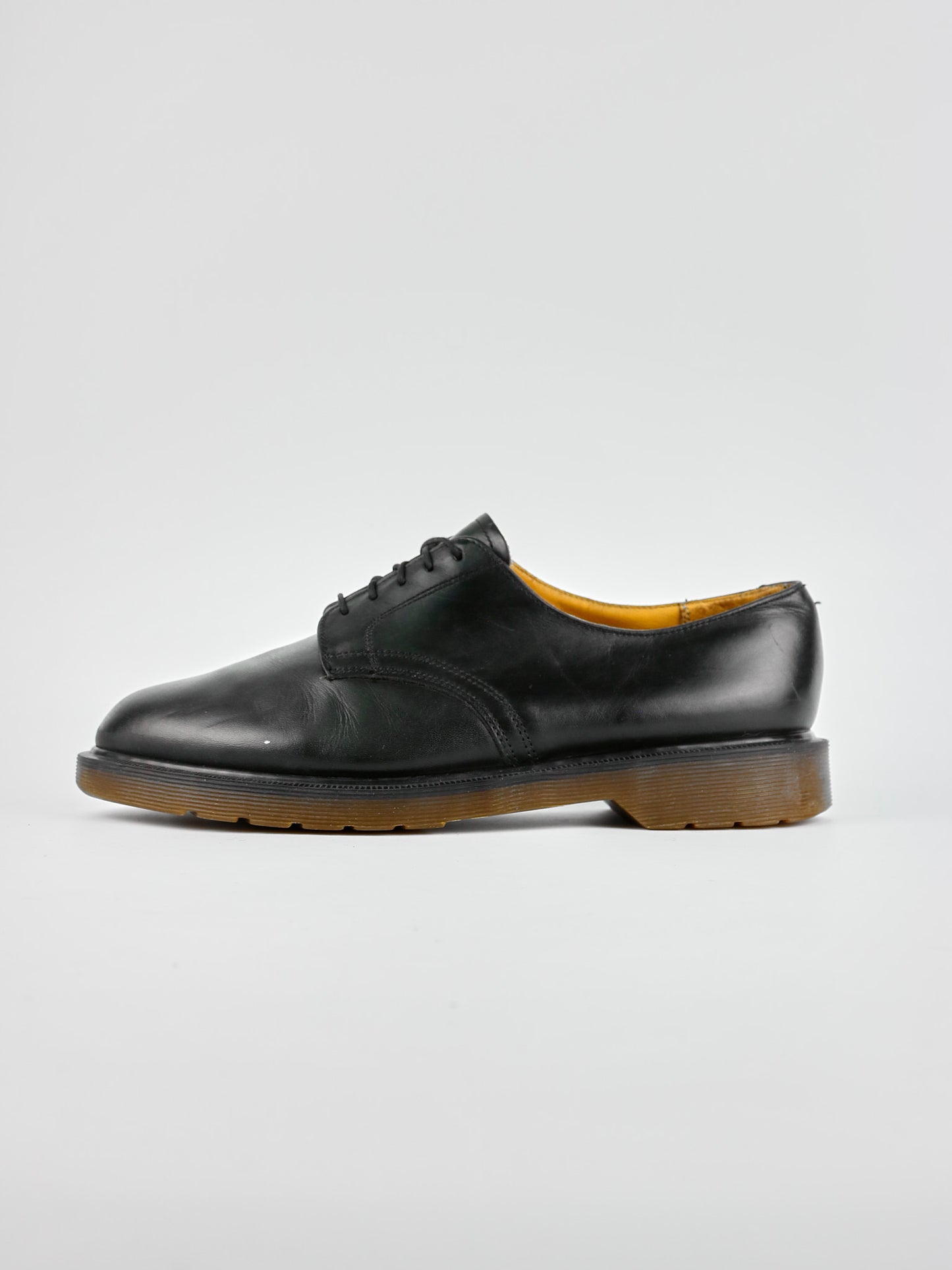 Dr. Martens AW501 Black Made in England