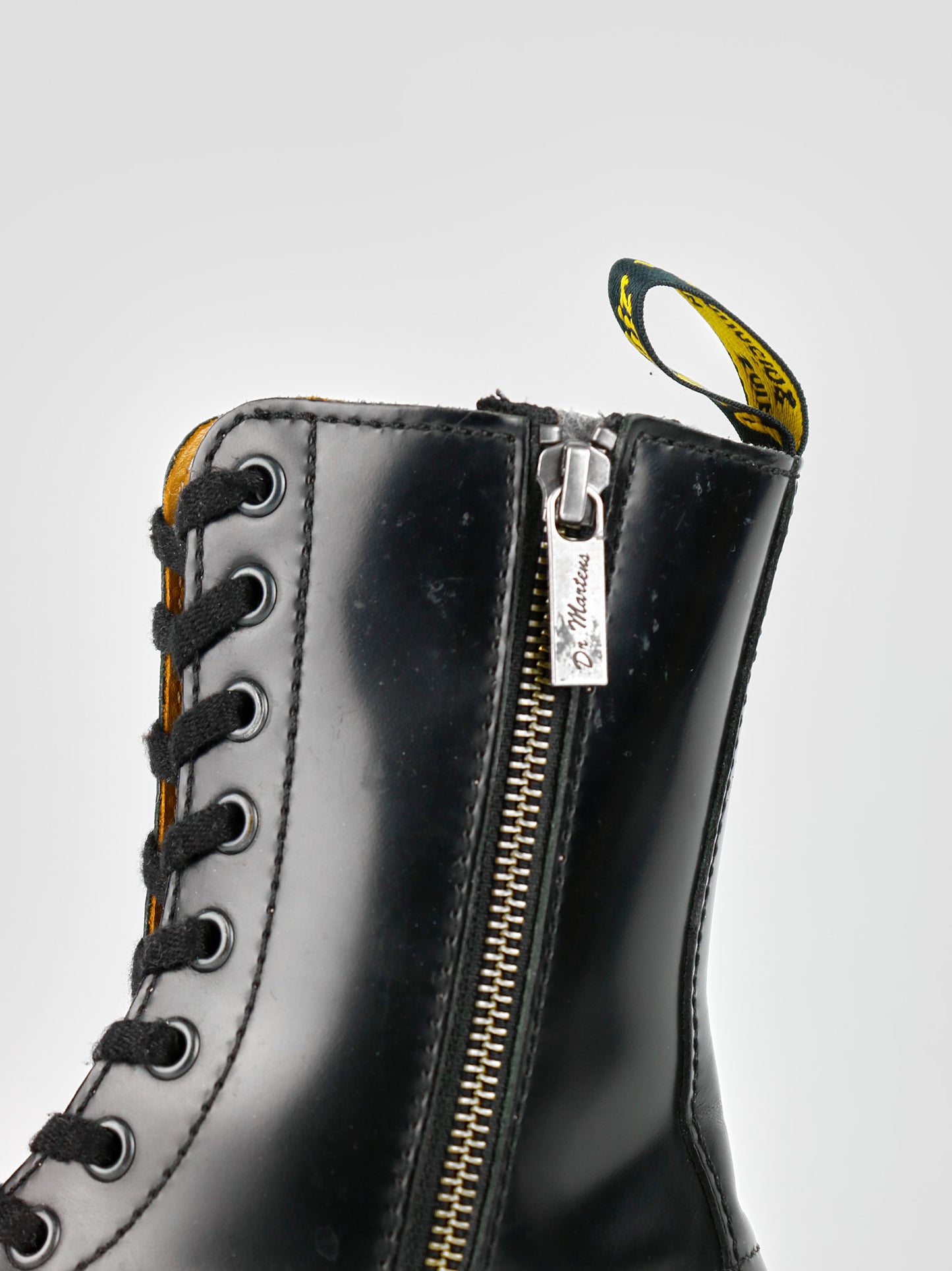 Dr. Martens Alix Black