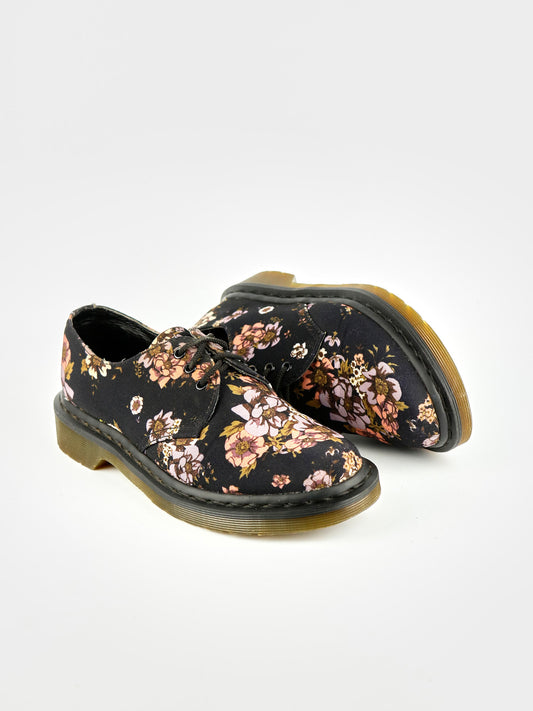 Dr. Martens Core Lester Black Wild Rose 3 Eye