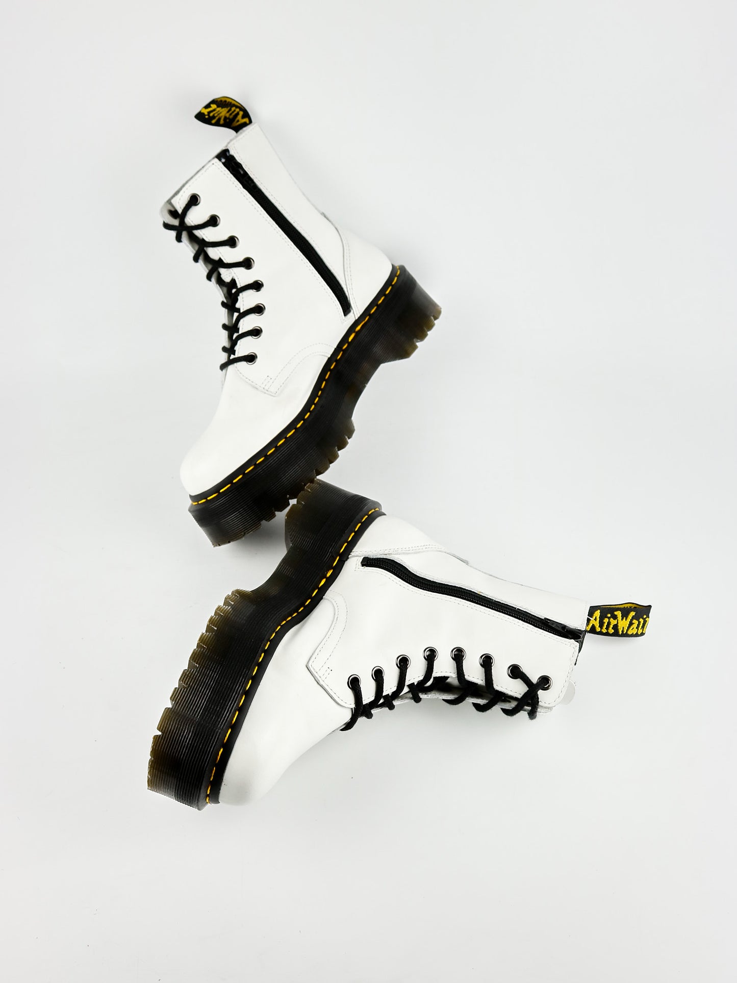 Dr. Martens Jadon Smooth White