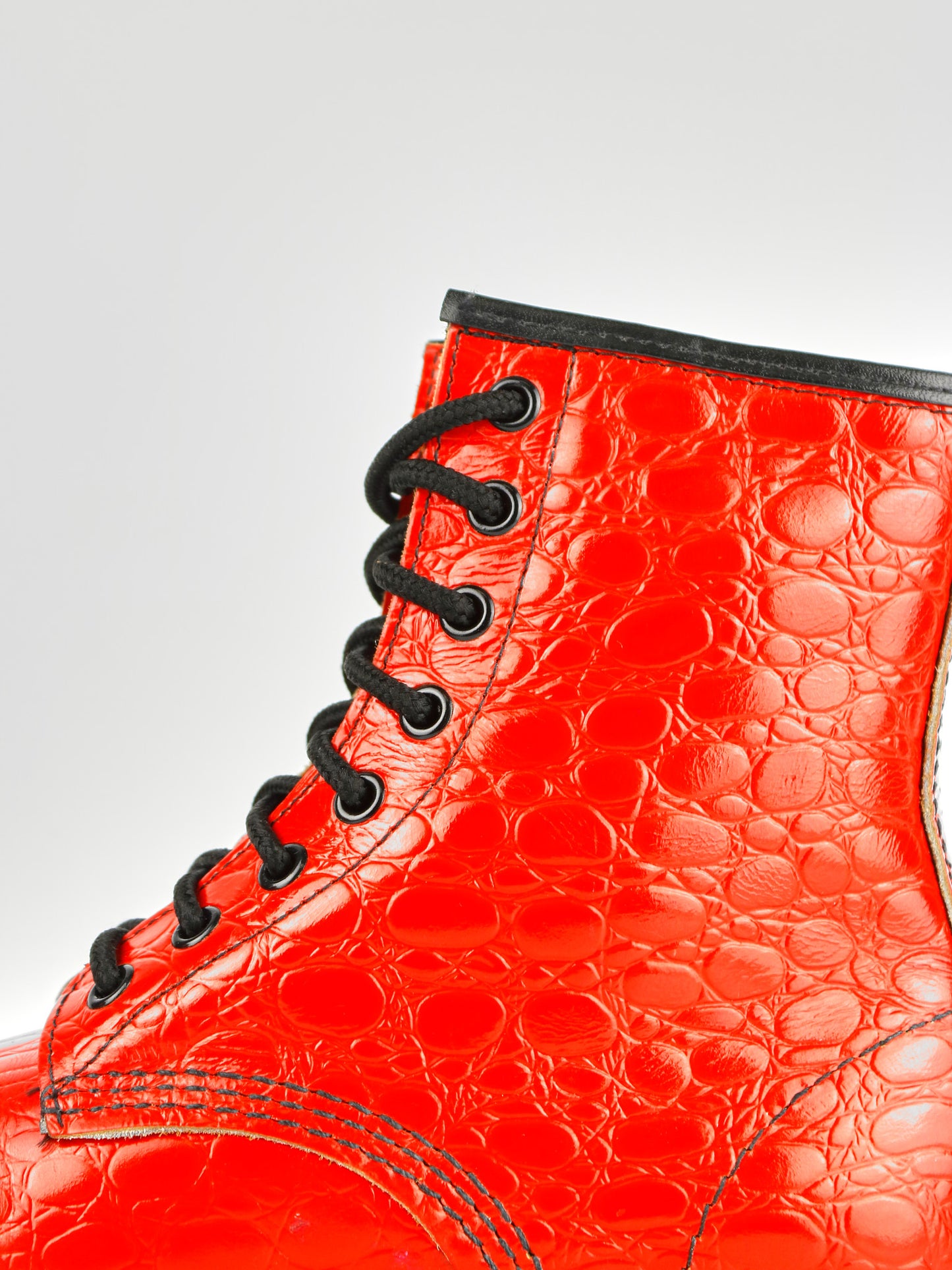 Dr. Martens 1460 Crocoskin Red