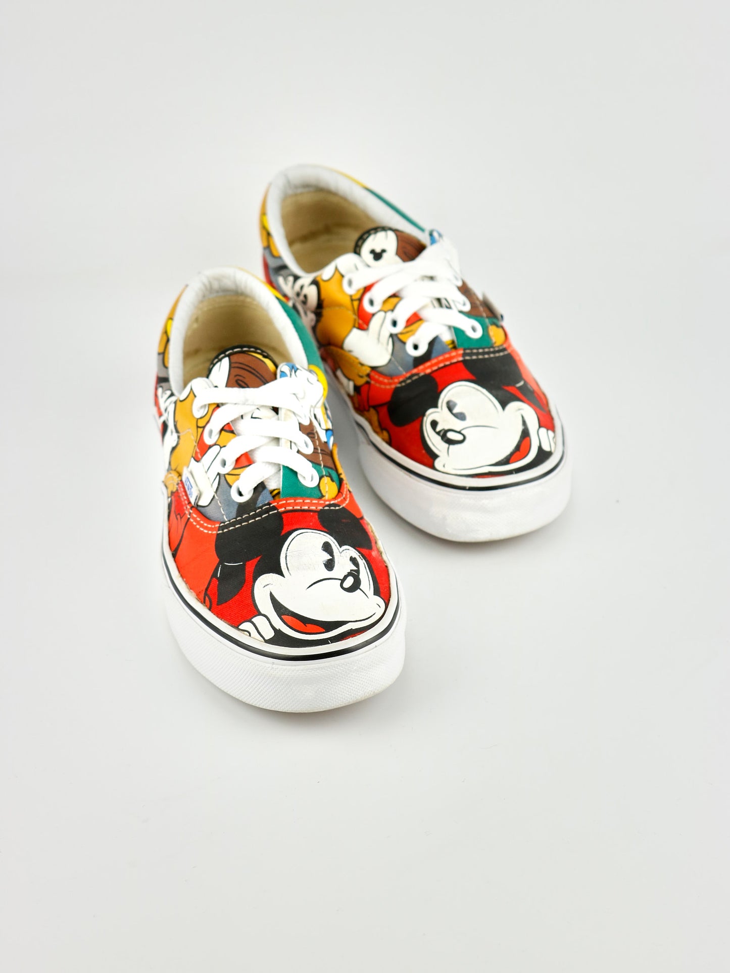 Vans Era Mickey And Friends Disney