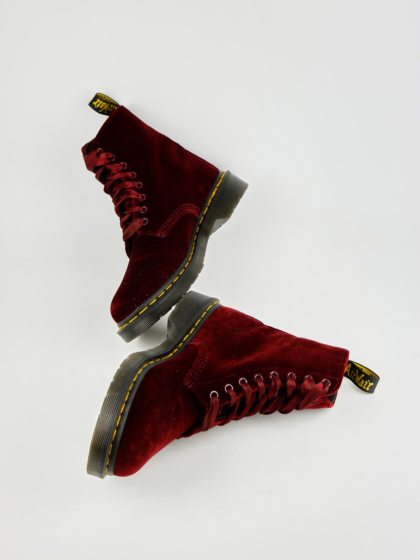 Dr. Martens 1460 Pascal Red Velvet