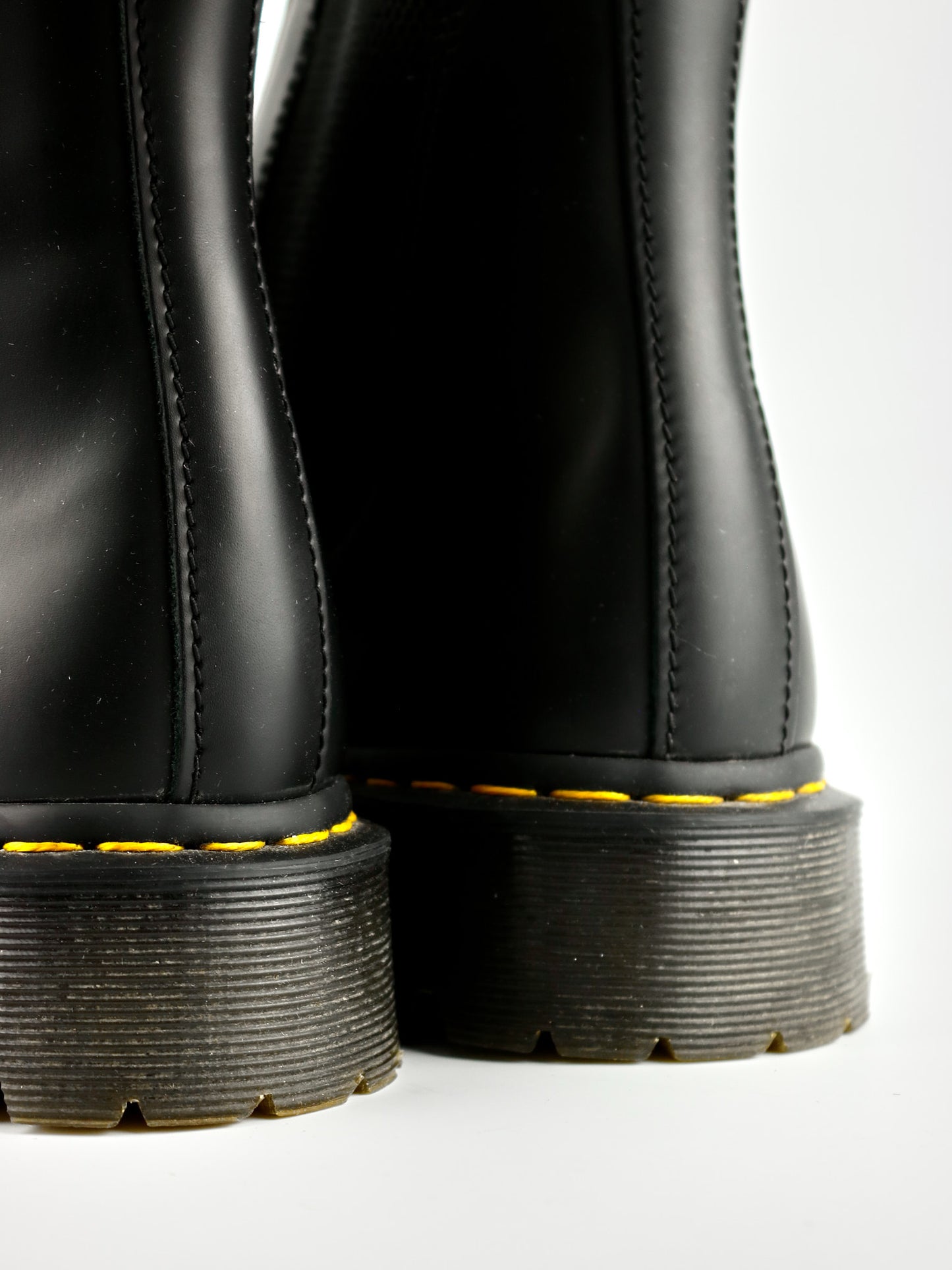 Dr. Martens 2976 Chelsea Bex Black