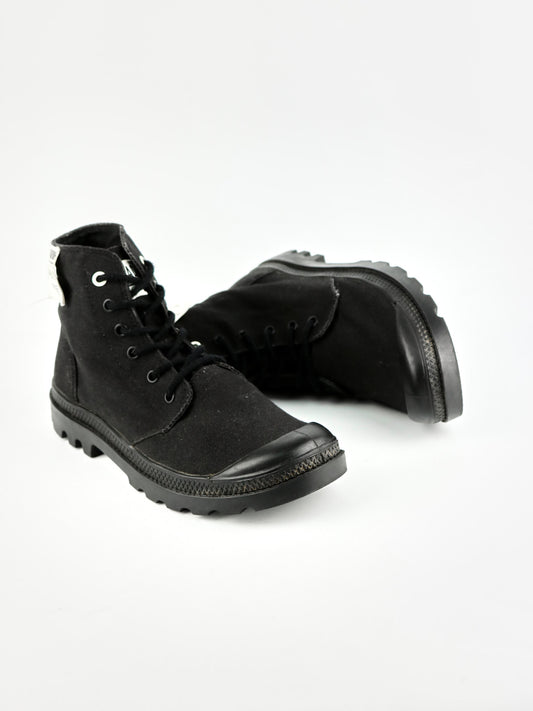 Palladium Pampa Hi Black