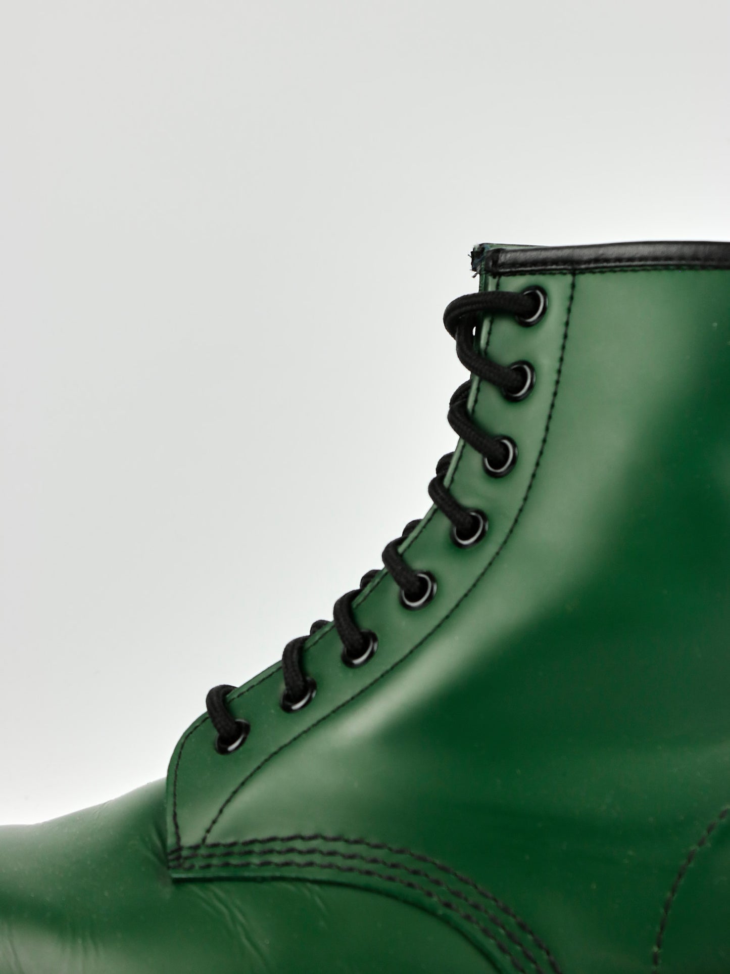 Dr. Martens 1460 Smooth Green