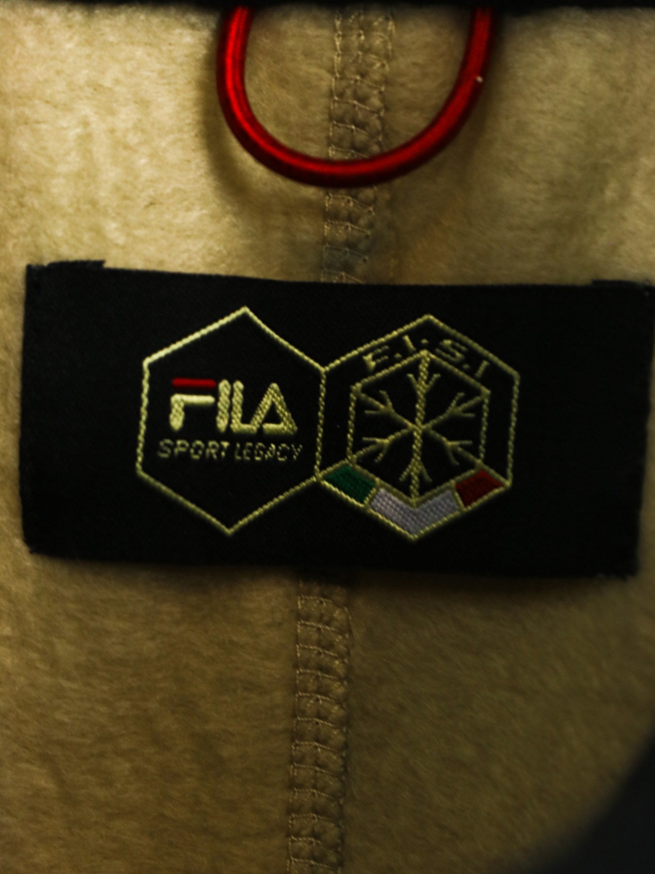 Плюшевий бомбер Fila